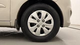 Used 2012 Hyundai i10 [2010-2016] Sportz CNG (Outside Fitted) Petrol+cng Manual tyres RIGHT FRONT TYRE RIM VIEW