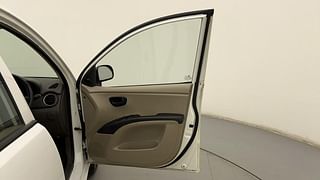 Used 2014 Hyundai i10 [2010-2016] Magna Petrol Petrol Manual interior RIGHT FRONT DOOR OPEN VIEW