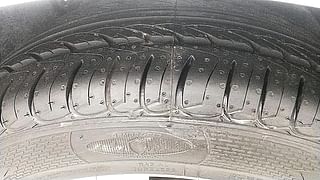 Used 2012 Hyundai Neo Fluidic Elantra [2012-2016] 1.8 SX MT VTVT Petrol Manual tyres RIGHT REAR TYRE TREAD VIEW