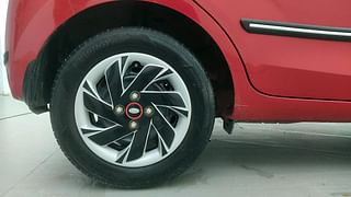 Used 2019 Hyundai New Santro 1.1 Sportz AMT Petrol Automatic tyres RIGHT REAR TYRE RIM VIEW