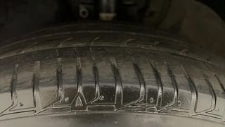Used 2014 Volkswagen Polo [2010-2014] Comfortline 1.2L (P) Petrol Manual tyres LEFT FRONT TYRE TREAD VIEW