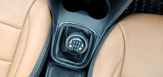 Used 2019 Volkswagen Polo [2018-2022] Trendline 1.0 (P) Petrol Manual interior GEAR  KNOB VIEW