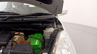 Used 2014 Maruti Suzuki Swift [2011-2017] VDi Diesel Manual engine ENGINE LEFT SIDE HINGE & APRON VIEW
