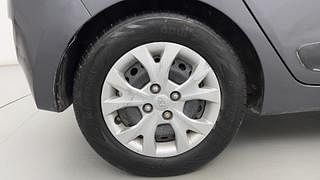 Used 2014 Hyundai Grand i10 [2013-2017] Sportz 1.2 Kappa VTVT CNG (Outside Fitted) Petrol+cng Manual tyres RIGHT REAR TYRE RIM VIEW