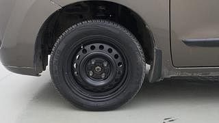 Used 2010 Maruti Suzuki Wagon R 1.0 [2010-2019] VXi Petrol Manual tyres LEFT FRONT TYRE RIM VIEW