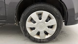 Used 2017 Maruti Suzuki Alto K10 [2014-2019] VXi Petrol Manual tyres RIGHT FRONT TYRE RIM VIEW