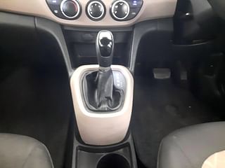 Used 2016 Hyundai Grand i10 [2013-2017] Asta (O) AT 1.2 kappa VTVT Petrol Automatic interior GEAR  KNOB VIEW