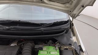 Used 2017 Hyundai i20 Active [2015-2020] 1.4 SX Diesel Manual engine ENGINE LEFT SIDE HINGE & APRON VIEW