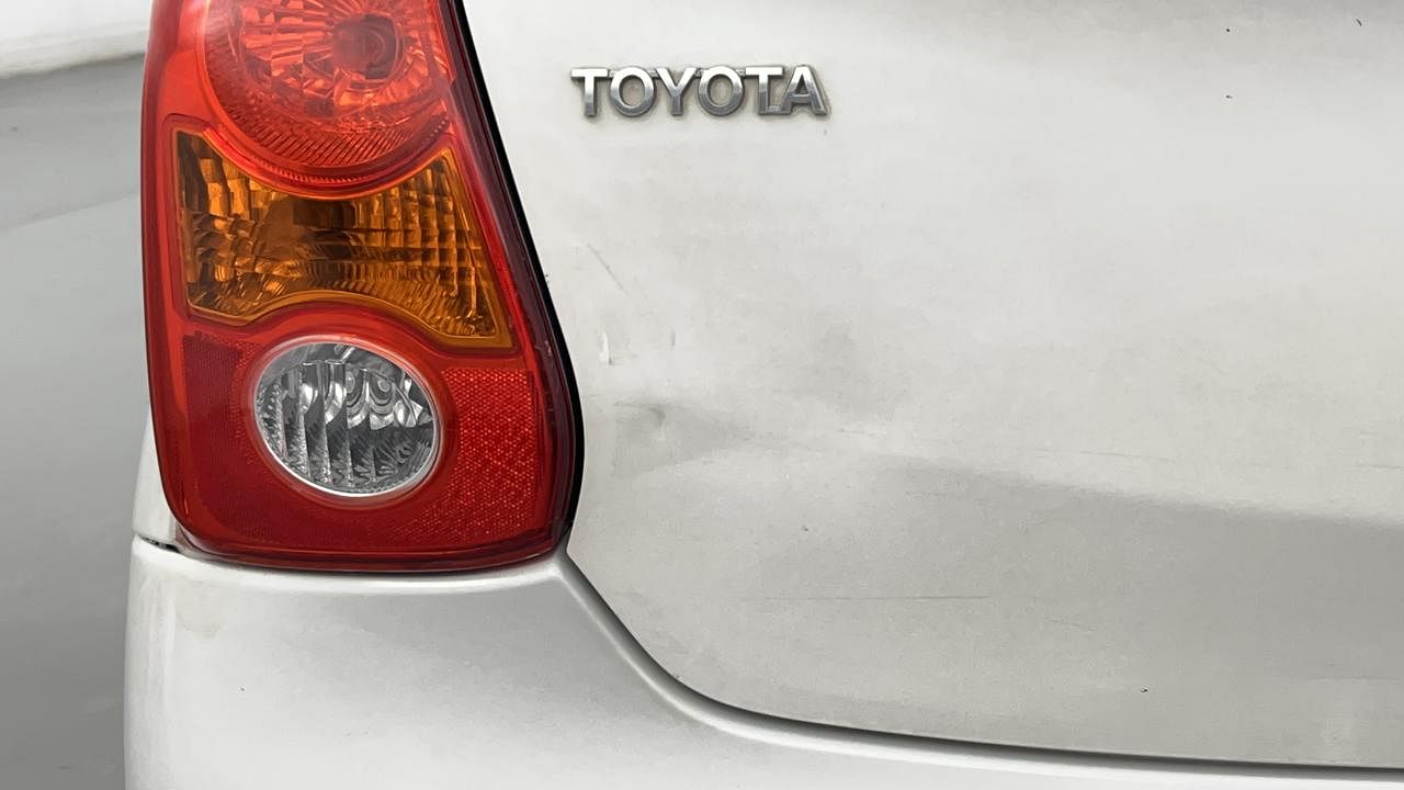 Used 2012 Toyota Etios Liva [2010-2017] G Petrol Manual dents MINOR DENT