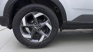 Used 2019 Hyundai Venue [2019-2021] SX 1.0 (O) Turbo Petrol Manual tyres RIGHT REAR TYRE RIM VIEW