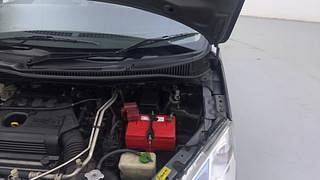 Used 2014 Maruti Suzuki Wagon R 1.0 [2010-2019] VXi Petrol Manual engine ENGINE LEFT SIDE HINGE & APRON VIEW