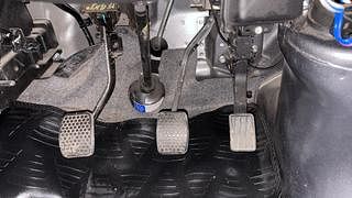Used 2021 Maruti Suzuki Eeco STD 7 STR Petrol Manual interior PEDALS VIEW