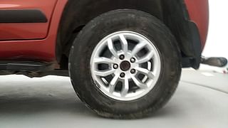 Used 2017 Mahindra TUV300 [2015-2020] T8 Diesel Manual tyres LEFT REAR TYRE RIM VIEW