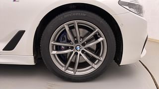 Used 2018 BMW 5 Series [2017-2021] 530d M Sport Diesel Automatic tyres RIGHT FRONT TYRE RIM VIEW