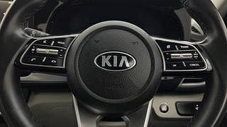 Used 2020 Kia Seltos HTX IVT G Petrol Automatic top_features Airbags