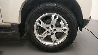 Used 2016 Mahindra Scorpio [2014-2017] S10 Diesel Manual tyres RIGHT FRONT TYRE RIM VIEW