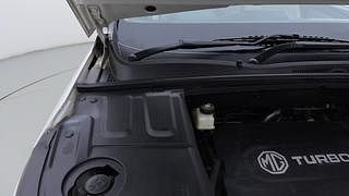 Used 2021 MG Motors Hector 2.0 Sharp Diesel Manual engine ENGINE RIGHT SIDE HINGE & APRON VIEW