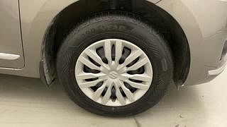 Used 2019 Maruti Suzuki Dzire [2017-2020] VXI AMT Petrol Automatic tyres RIGHT FRONT TYRE RIM VIEW