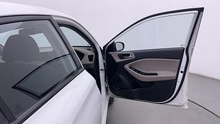 Used 2015 Hyundai Elite i20 [2014-2018] Sportz 1.4 (O) CRDI Diesel Manual interior RIGHT FRONT DOOR OPEN VIEW