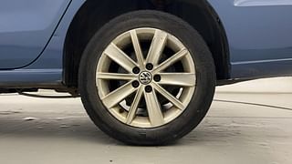 Used 2017 Volkswagen Vento [2017-2019] Highline Plus Diesel Diesel Manual tyres LEFT REAR TYRE RIM VIEW