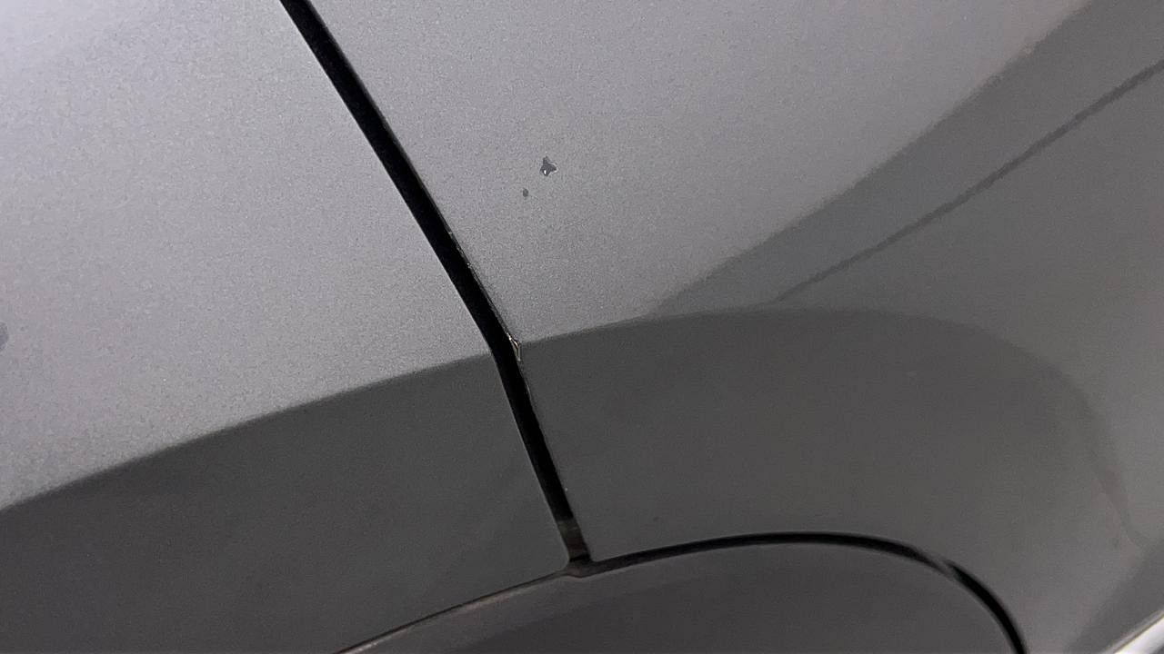 Used 2018 Volkswagen Tiguan [2017-2020] Highline TDI Diesel Automatic dents MINOR SCRATCH