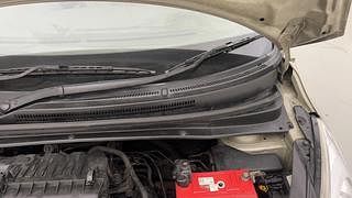 Used 2012 Hyundai i10 [2010-2016] Magna Petrol Petrol Manual engine ENGINE LEFT SIDE HINGE & APRON VIEW