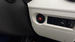Used 2017 Maruti Suzuki Ignis [2017-2020] Zeta AMT Petrol Petrol Automatic top_features Keyless start