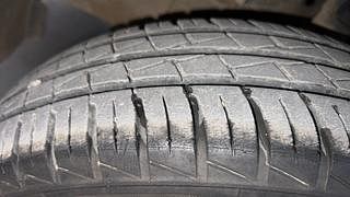Used 2021 Renault Kwid CLIMBER 1.0 Opt Petrol Manual tyres LEFT FRONT TYRE TREAD VIEW