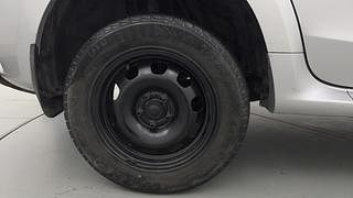 Used 2014 Nissan Terrano [2013-2017] XL Petrol Petrol Manual tyres RIGHT REAR TYRE RIM VIEW