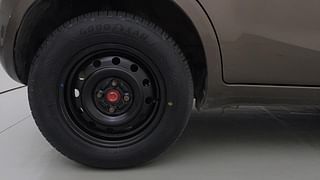 Used 2014 Maruti Suzuki Ritz [2012-2017] Vdi Diesel Manual tyres RIGHT REAR TYRE RIM VIEW