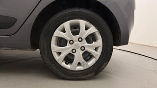 Used 2016 Hyundai Grand i10 [2013-2017] Sportz 1.2 Kappa VTVT Petrol Manual tyres LEFT REAR TYRE RIM VIEW