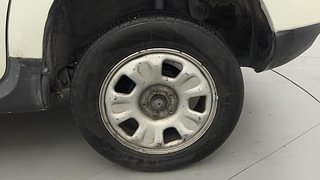 Used 2014 Renault Duster [2012-2015] 85 PS RxE Diesel Manual tyres LEFT REAR TYRE RIM VIEW