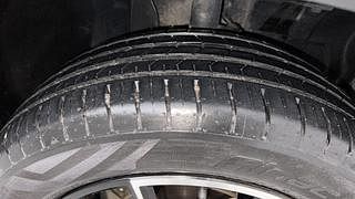 Used 2022 Tata Punch Accomplished Dazzle Pack MT Petrol Manual tyres RIGHT FRONT TYRE TREAD VIEW