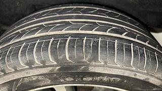 Used 2015 Toyota Corolla Altis [2014-2017] VL AT Petrol Petrol Automatic tyres LEFT REAR TYRE TREAD VIEW