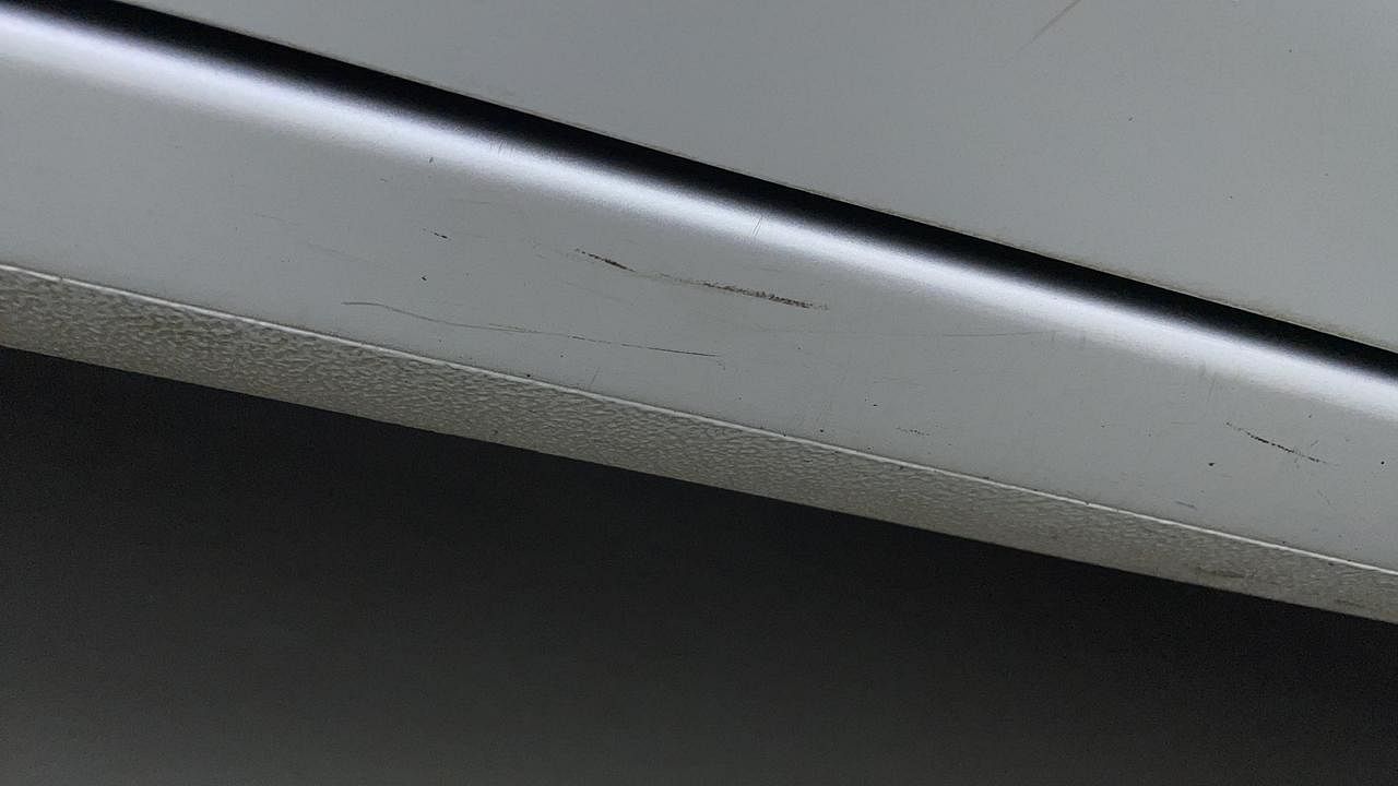 Used 2014 Honda City [2014-2017] V Petrol Manual dents MINOR SCRATCH
