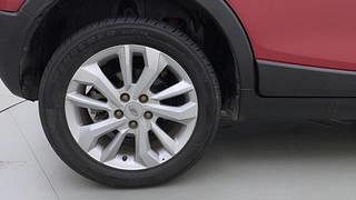 Used 2020 Mahindra XUV 300 W8 Diesel Diesel Manual tyres RIGHT REAR TYRE RIM VIEW