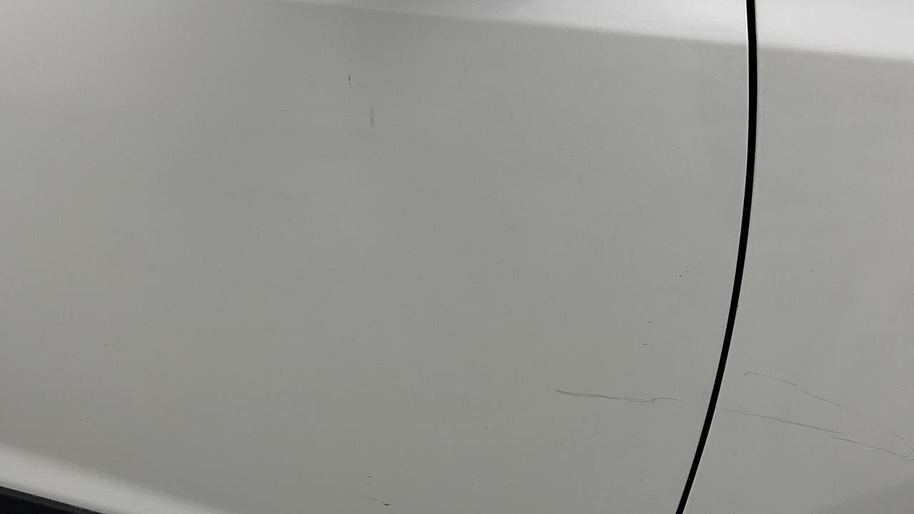 Used 2017 Hyundai Grand i10 [2017-2020] Sportz (O) 1.2 kappa VTVT CNG (Outside Fitted) Petrol+cng Manual dents MINOR SCRATCH