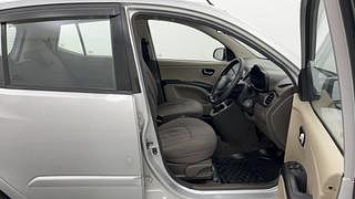 Used 2012 Hyundai i10 [2010-2016] Asta Petrol Petrol Manual interior RIGHT SIDE FRONT DOOR CABIN VIEW