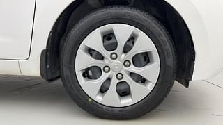 Used 2019 Hyundai Xcent [2017-2019] S Petrol Petrol Manual tyres RIGHT FRONT TYRE RIM VIEW