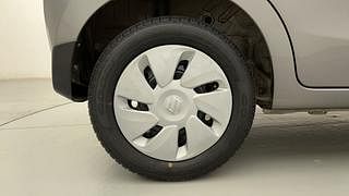 Used 2017 Maruti Suzuki Celerio VXI (O) Petrol Manual tyres RIGHT REAR TYRE RIM VIEW