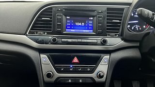 Used 2018 Hyundai Elantra [2016-2022] 2.0 S Petrol Manual interior MUSIC SYSTEM & AC CONTROL VIEW