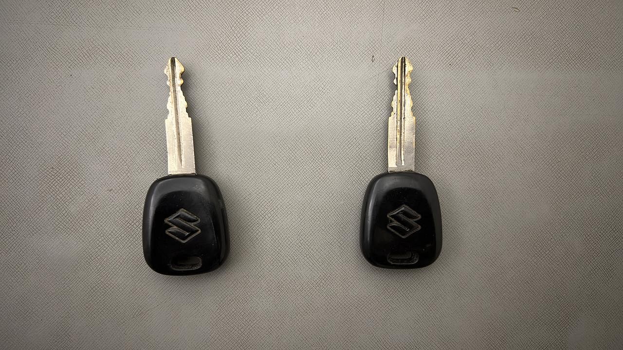 Used 2014 Maruti Suzuki Alto 800 [2012-2016] Vxi Petrol Manual extra CAR KEY VIEW