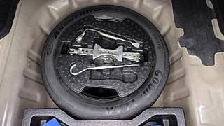 Used 2015 Maruti Suzuki Ciaz [2014-2017] ZXi AT Petrol Automatic tyres SPARE TYRE VIEW