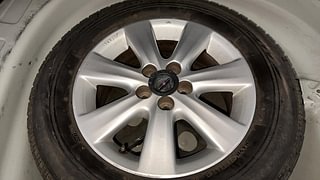 Used 2014 Toyota Corolla Altis [2014-2017] G Petrol Petrol Manual tyres SPARE TYRE VIEW