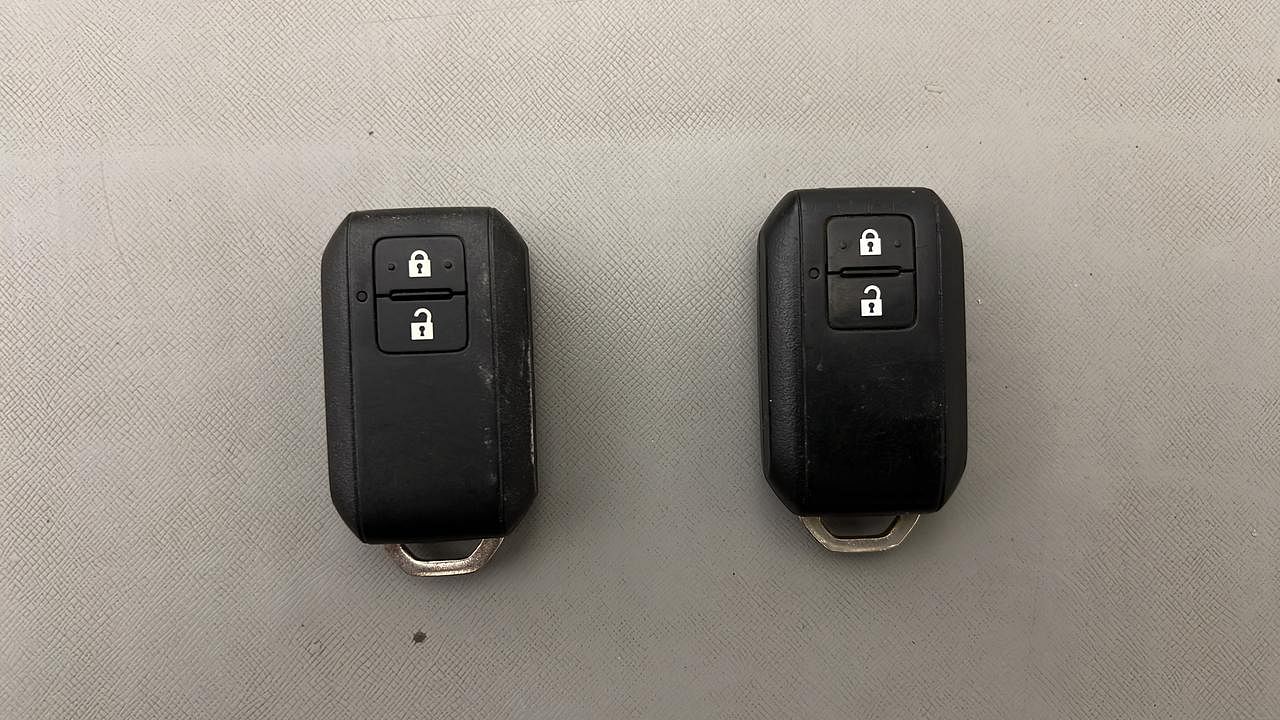 Used 2019 Maruti Suzuki Swift [2017-2021] ZXi AMT Petrol Automatic extra CAR KEY VIEW
