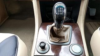 Used 2014 Tata Safari Storme [2015-2019] 2.2 VX 4x2 Diesel Manual interior GEAR  KNOB VIEW