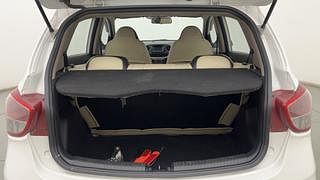 Used 2018 Hyundai Grand i10 [2017-2020] Magna AT 1.2 Kappa VTVT Petrol Automatic interior DICKY INSIDE VIEW