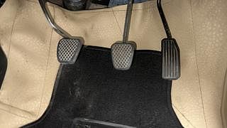 Used 2014 Honda Brio [2011-2016] V MT Petrol Manual interior PEDALS VIEW