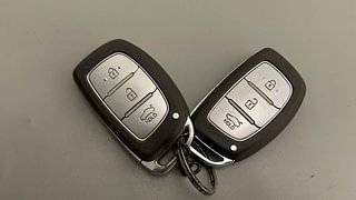 Used 2021 Hyundai New i20 Asta (O) 1.0 Turbo DCT Petrol Automatic extra CAR KEY VIEW