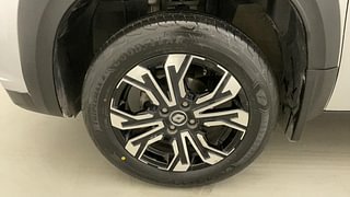 Used 2021 Renault Kiger RXZ MT Petrol Manual tyres LEFT FRONT TYRE RIM VIEW